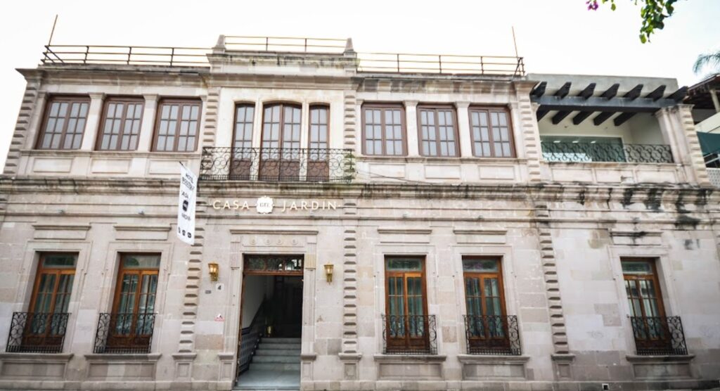 hotel casa del jardin